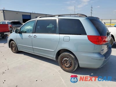 Drugie zdjęcie samochodu z przodu: 2008 TOYOTA SIENNA XLE VIN:5TDZK22C08S175717 - miniatura