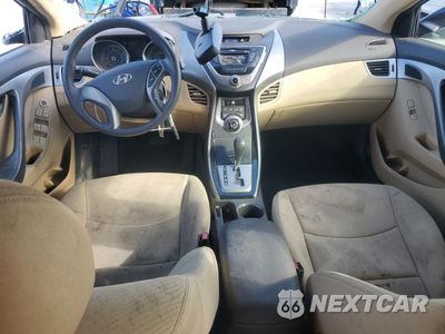 Zdjęcie 8 z 13 samochodu: 2013 HYUNDAI ELANTRA GLS VIN:KMHDH4AE9DU559326 - miniatura