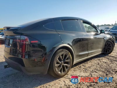 Trzecie zdjęcie samochodu z tyłu: 2022 TESLA MODEL X VIN:7SAXCBE58NF334942 - miniatura