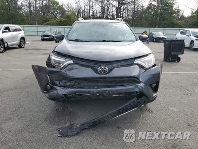 Piąte zdjęcie samochodu w środku: 2017 TOYOTA RAV4 SE VIN:2T3JFREV0HW584922 - miniatura