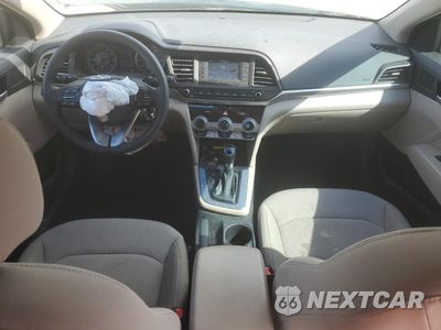 Zdjęcie 8 z 16 samochodu: 2019 HYUNDAI ELANTRA SE VIN:5NPD74LF4KH447487 - miniatura