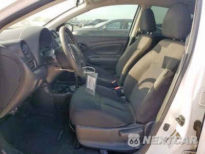 Zdjęcie 7 z 14 samochodu: 2018 NISSAN VERSA S VIN:3N1CN7APXJL805546 - miniatura