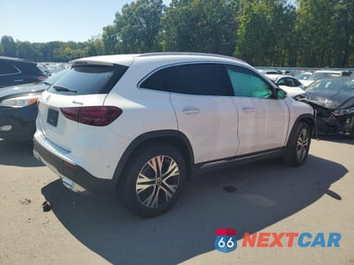 Trzecie zdjęcie samochodu z tyłu: 2025 MERCEDES-BENZ GLA 250 4MATIC VIN:W1N4N4HB0SJ653868 - miniatura