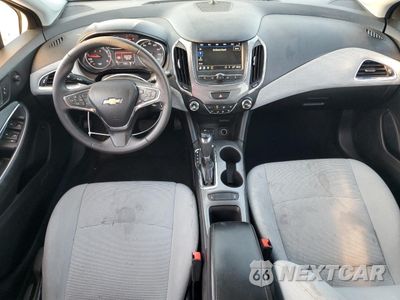 Zdjęcie 8 z 12 samochodu: 2019 CHEVROLET CRUZE LS VIN:1G1BC5SM9K7149605 - miniatura
