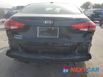 Zdjęcie 6 z 12 samochodu: 2018 KIA FORTE LX VIN:3KPFK4A77JE236791 - miniatura