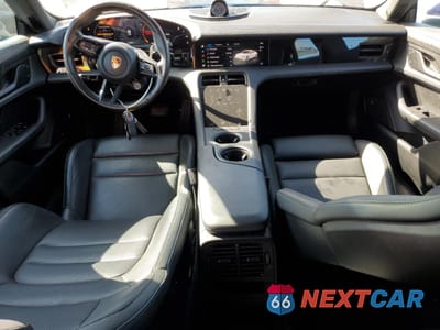 Zdjęcie 8 z 13 samochodu: 2022 PORSCHE TAYCAN VIN:WP0AA2Y10NSA10682 - miniatura