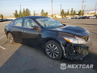 Czwarte zdjęcie samochodu z boku: 2017 NISSAN ALTIMA 2.5 VIN:1N4AL3AP5HC133913 - miniatura