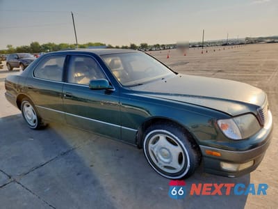 Czwarte zdjęcie samochodu z boku: 2000 LEXUS LS 400 VIN:JT8BH28F1Y0169119 - miniatura