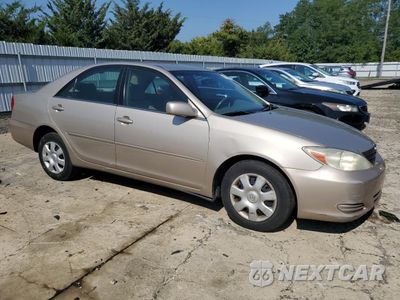 Czwarte zdjęcie samochodu z boku: 2004 TOYOTA CAMRY LE VIN:4T1BE32K84U372707 - miniatura