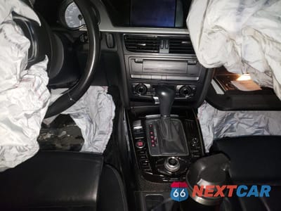 Zdjęcie 8 z 12 samochodu: 2010 AUDI S5 PRESTIGE VIN:WAUVVAFR8AA048566 - miniatura