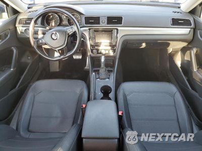 Zdjęcie 8 z 14 samochodu: 2017 VOLKSWAGEN PASSAT R-LINE VIN:1VWDT7A31HC035647 - miniatura
