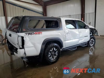 Trzecie zdjęcie samochodu z tyłu: 2021 TOYOTA TACOMA TRD OFF-ROAD VIN:3TMCZ5AN3MM439030 - miniatura