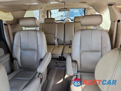 Zdjęcie 10 z 13 samochodu: 2007 GMC YUKON XL C VIN:1GKFC16087R334270 - miniatura