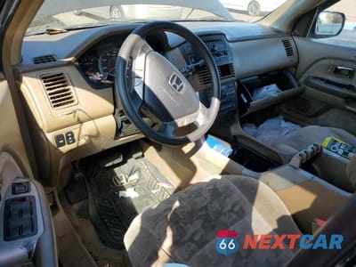 Zdjęcie 8 z 12 samochodu: 2005 HONDA PILOT EX VIN:2HKYF18415H571215 - miniatura