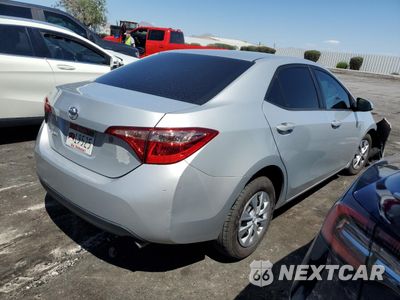 Trzecie zdjęcie samochodu z tyłu: 2018 TOYOTA COROLLA L VIN:2T1BURHE2JC071015 - miniatura