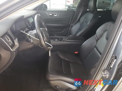 Zdjęcie 7 z 12 samochodu: 2019 VOLVO S60 T5 MOMENTUM VIN:7JR102FK1KG014073 - miniatura