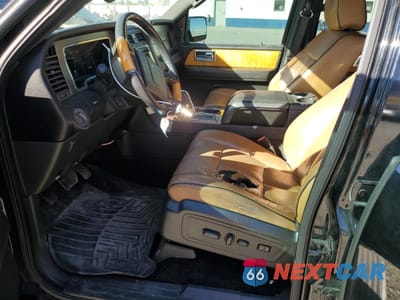 Zdjęcie 7 z 15 samochodu: 2011 LINCOLN NAVIGATOR L VIN:5LMJJ3J51BEJ09465 - miniatura