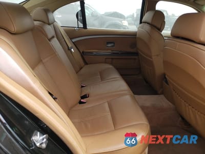 Zdjęcie 10 z 12 samochodu: 2007 BMW 750 VIN:WBAHN83577DT67827 - miniatura