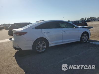 Trzecie zdjęcie samochodu z tyłu: 2019 HYUNDAI SONATA LIMITED VIN:5NPE34AF6KH771821 - miniatura