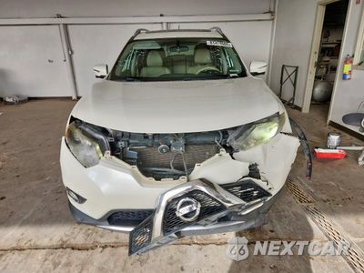 Piąte zdjęcie samochodu w środku: 2015 NISSAN ROGUE S VIN:5N1AT2MV2FC887231 - miniatura