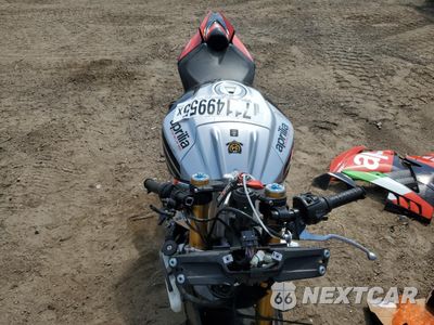 Piąte zdjęcie samochodu w środku: 2018 APRILIA MOTORCYCLE VIN:ZD4KEU001JS001539 - miniatura