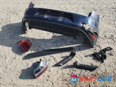 Zdjęcie 12 z 13 samochodu: 2017 VOLKSWAGEN GTI S/SE VIN:3VW447AU3HM003111 - miniatura