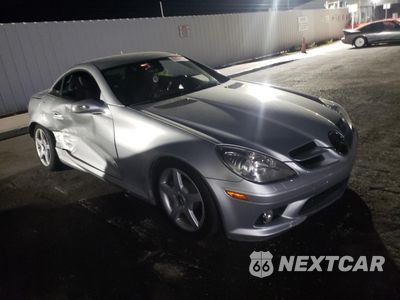 Czwarte zdjęcie samochodu z boku: 2005 MERCEDES-BENZ SLK 350 VIN:WDBWK56F15F030687 - miniatura