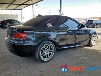 Trzecie zdjęcie samochodu z tyłu: 2008 BMW 135 I VIN:WBAUC735X8VF23078 - miniatura