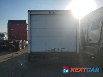 Zdjęcie 6 z 14 samochodu: 2018 FORD ECONOLINE E350 SUPER DUTY CUTAWAY VAN VIN:1FDWE3F64JDC37668 - miniatura
