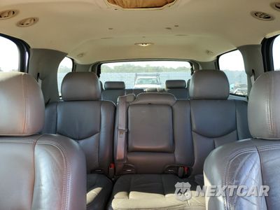 Zdjęcie 10 z 15 samochodu: 2005 GMC YUKON VIN:1GKEK13T65J208496 - miniatura