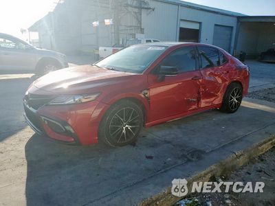 2022 TOYOTA CAMRY XSE 4T1K61AK7NU011487 - główne zdjęcie licytacji z USA - miniatura