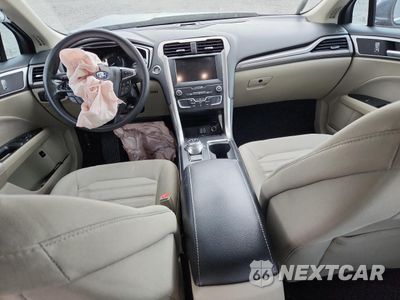 Zdjęcie 8 z 14 samochodu: 2019 FORD FUSION SE VIN:3FA6P0LU2KR235755 - miniatura