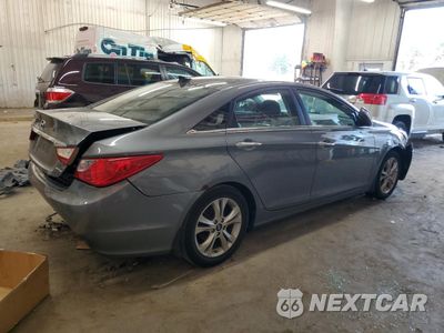Trzecie zdjęcie samochodu z tyłu: 2013 HYUNDAI SONATA SE VIN:5NPEC4AC2DH792450 - miniatura