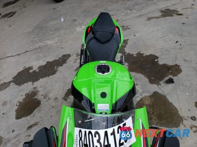 Piąte zdjęcie samochodu w środku: 2024 KAWASAKI ZX1002 M VIN:JKBZXVM18RA007231 - miniatura