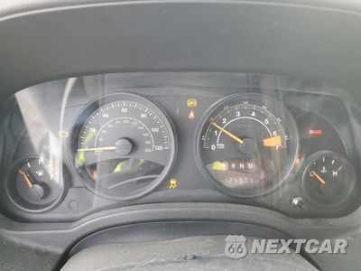 Zdjęcie 9 z 13 samochodu: 2016 JEEP COMPASS SPORT VIN:1C4NJDBB3GD779891 - miniatura
