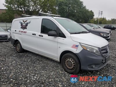 Czwarte zdjęcie samochodu z boku: 2016 MERCEDES-BENZ METRIS VIN:WD3PG2EA8G3141201 - miniatura