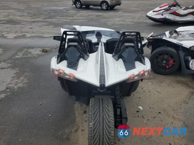 Zdjęcie 6 z 10 samochodu: 2019 POLARIS SLINGSHOT VIN:57XAASFA1K8134489 - miniatura