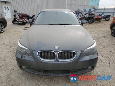 Piąte zdjęcie samochodu w środku: 2004 BMW 545 I VIN:WBANB33544B109044 - miniatura