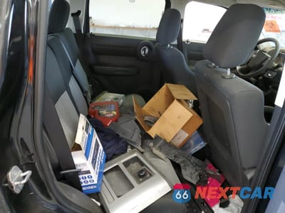 Zdjęcie 10 z 12 samochodu: 2007 DODGE NITRO SXT VIN:1D8GU28K87W569479 - miniatura