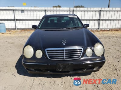 Piąte zdjęcie samochodu w środku: 2000 MERCEDES-BENZ E 320 VIN:WDBJF65G8YA958920 - miniatura