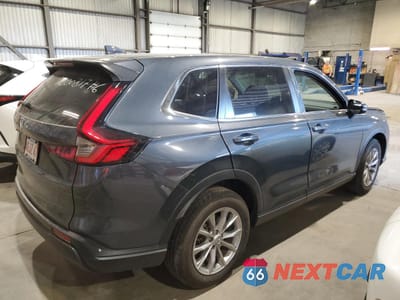 Trzecie zdjęcie samochodu z tyłu: 2023 HONDA CR-V EX VIN:2HKRS4H48PH438553 - miniatura