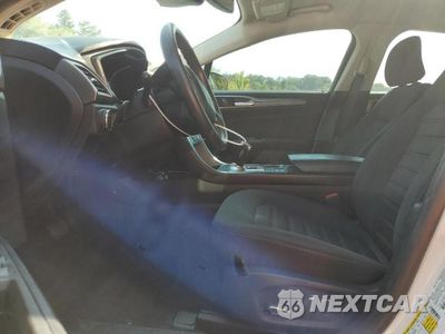 Zdjęcie 7 z 13 samochodu: 2020 FORD FUSION VIN:3FA6P0LU2LR163196 - miniatura