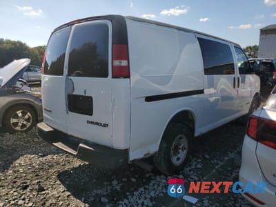 Trzecie zdjęcie samochodu z tyłu: 2003 CHEVROLET EXPRESS G2500 VIN:1GCGG25U631123883 - miniatura