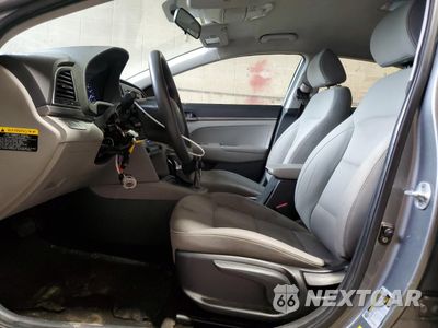 Zdjęcie 7 z 14 samochodu: 2017 HYUNDAI ELANTRA SE VIN:KMHD74LF2HU110326 - miniatura
