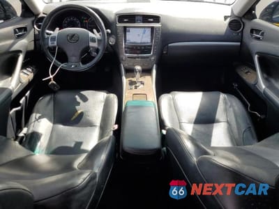Zdjęcie 8 z 12 samochodu: 2012 LEXUS IS 350 BASE VIN:JTHCE5C29C5002750 - miniatura