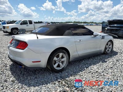 Trzecie zdjęcie samochodu z tyłu: 2019 FORD MUSTANG VIN:1FATP8UH0K5203960 - miniatura