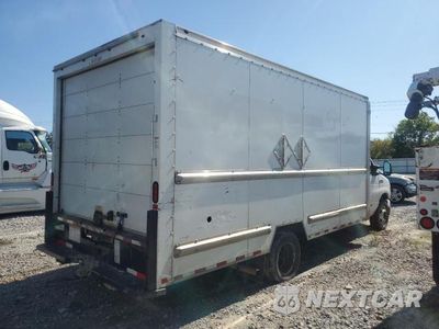Czwarte zdjęcie samochodu z boku: 2018 FORD ECONOLINE E-350 BOX TRUCK VIN:1FDWE3FS4JDC25906 - miniatura