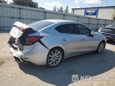Trzecie zdjęcie samochodu z tyłu: 2017 MAZDA 3 TOURING VIN:JM1BN1V70H1106072 - miniatura