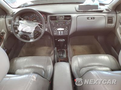 Zdjęcie 8 z 14 samochodu: 2000 HONDA ACCORD EX VIN:1HGCG5664YA049291 - miniatura