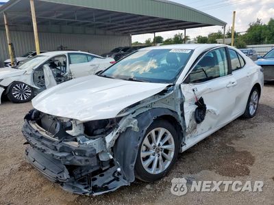 2021 TOYOTA CAMRY LE 4T1C11AK5MU577875 - główne zdjęcie licytacji z USA - miniatura